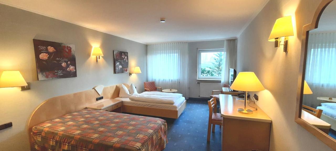 Hotel Restaurant Zum Schiffchen 梅因塔尔 外观 照片